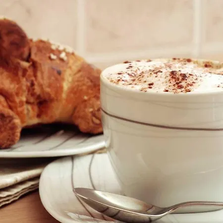 La Perla Del Tirreno Bed and breakfast 4*
