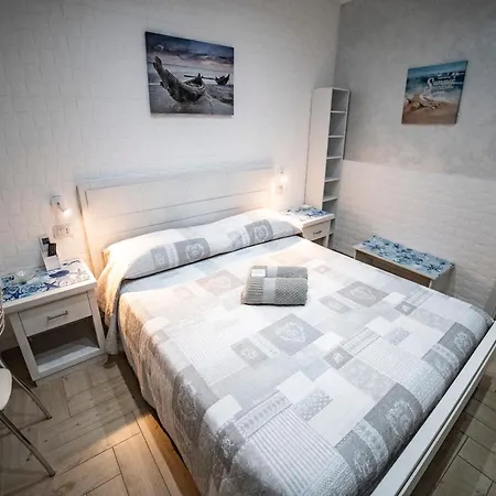 Bed and breakfast La Perla Del Tirreno 4*