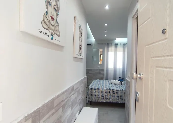 住宿加早餐酒店 La Perla Del Tirreno 4*