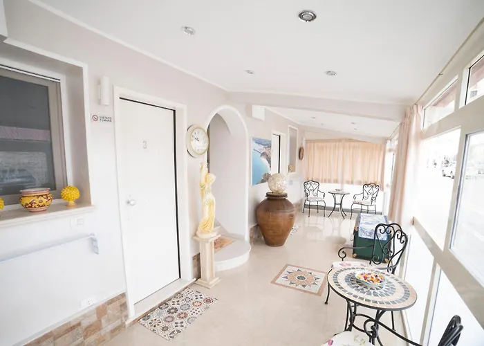 La Perla Del Tirreno 住宿加早餐酒店 特罗佩阿