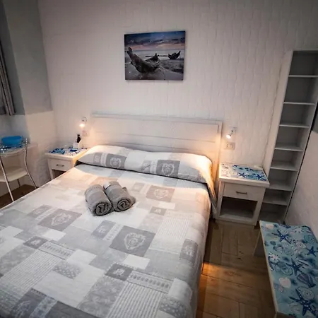 فندق مبيت وإفطار La Perla Del Tirreno تروبيا