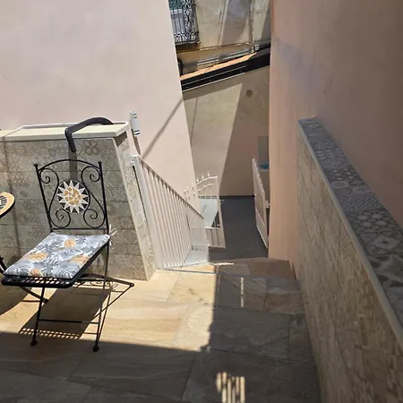 Bed & Breakfast La Perla Del Tirreno 4*