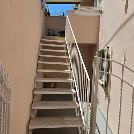 Bed & Breakfast La Perla Del Tirreno
