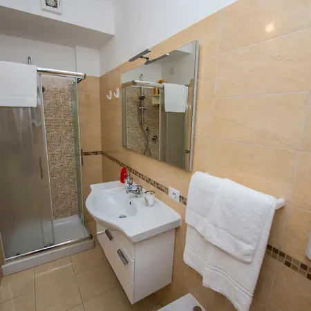 La Perla Del Tirreno 4* تروبيا
