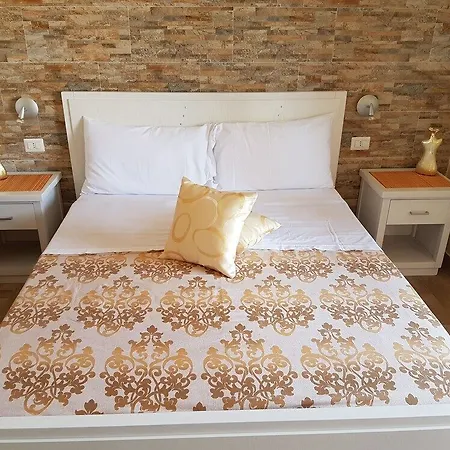 La Perla Del Tirreno 4*