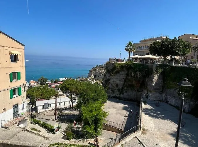 La Perla Del Tirreno 4*