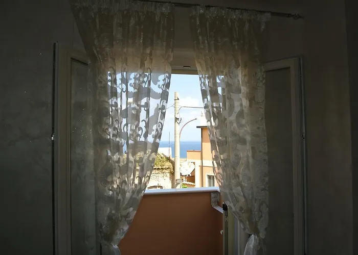 La Perla Del Tirreno تروبيا