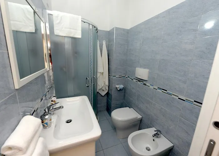 فندق مبيت وإفطار La Perla Del Tirreno